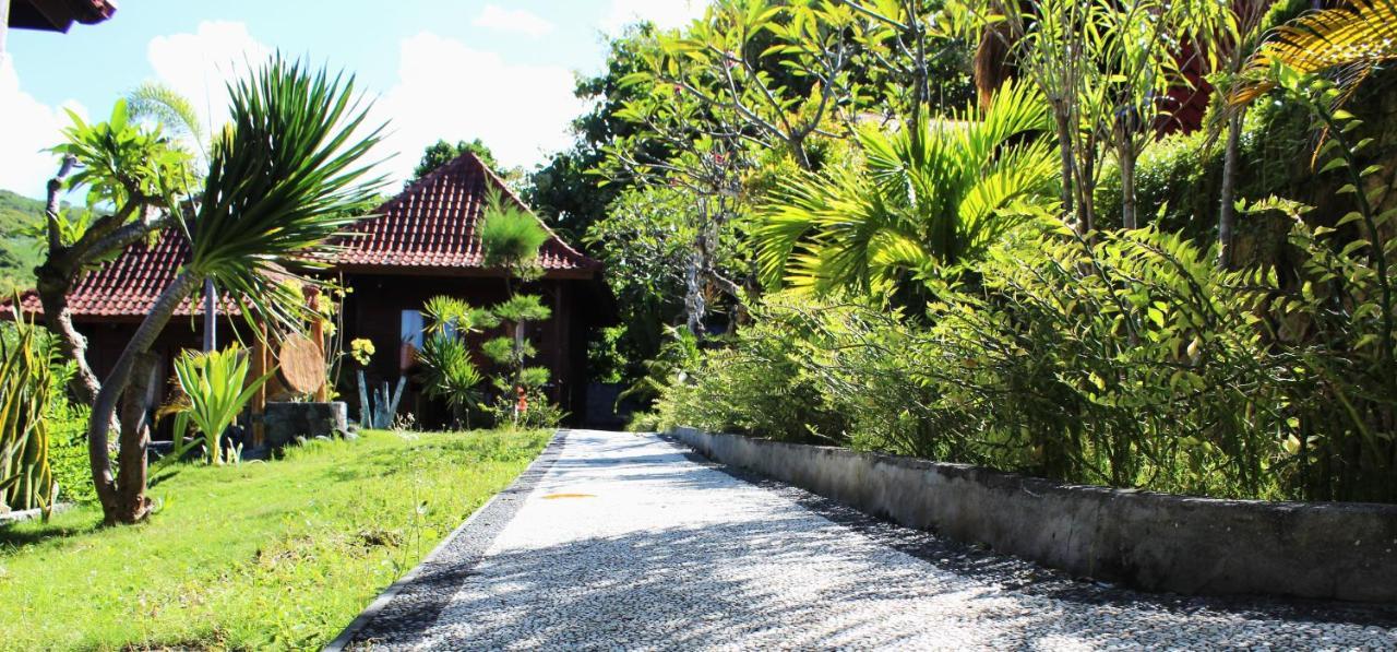 Bamboo Bungalow Jungle View Batununggul Exterior foto