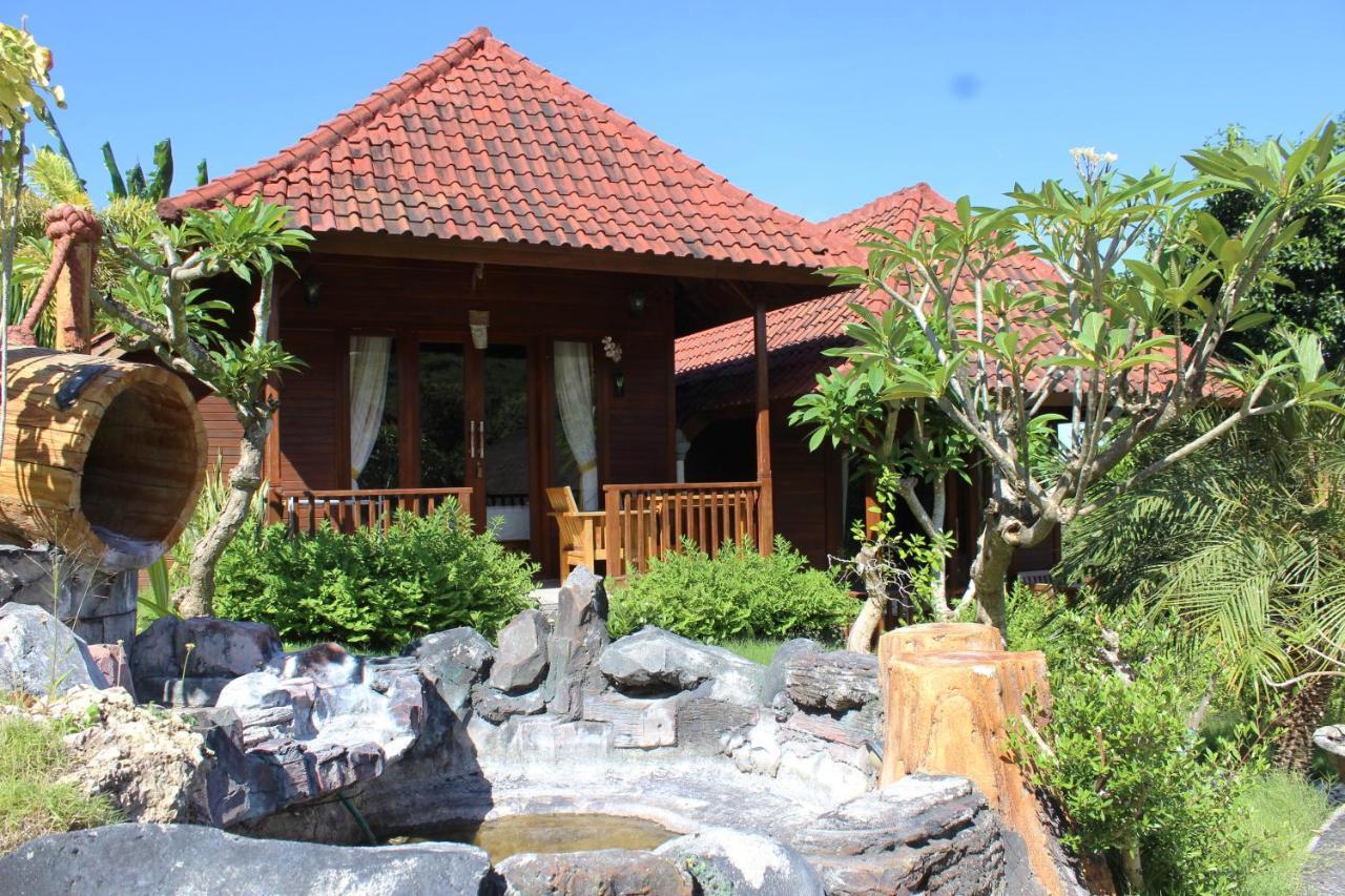 Bamboo Bungalow Jungle View Batununggul Exterior foto